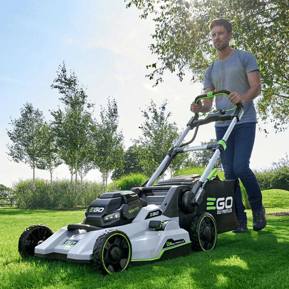 Self propelled battery discount powered lawn mower